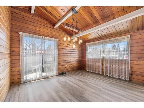 89 Gainsborough Drive Sw, Calgary, AB -  Photo Showing Other Room