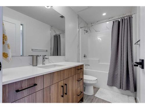 216-10 Sage Hill Nw, Calgary, AB - Indoor Photo Showing Bathroom