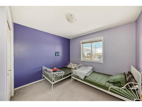 207 Citadel Meadow Grove Nw, Calgary, AB - Indoor Photo Showing Bedroom