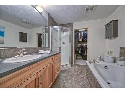 104-1818 14 Street Sw, Calgary, AB - Indoor Photo Showing Bathroom