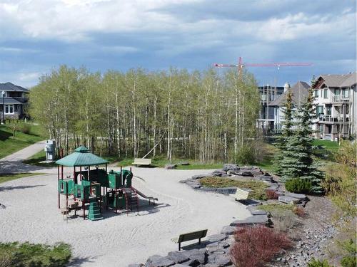 7816 9 Avenue Sw, Calgary, AB - Outdoor With View