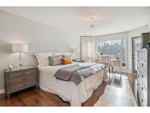 164 Scandia Hill Nw, Calgary, AB - Indoor Photo Showing Bedroom