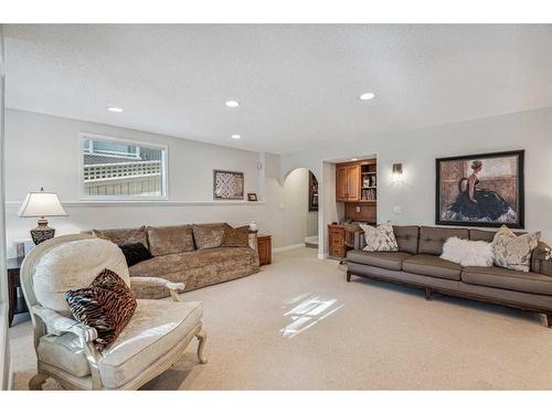 164 Scandia Hill Nw, Calgary, AB - Indoor Photo Showing Living Room