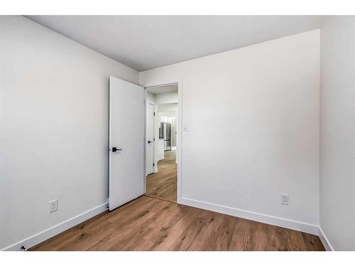 1010 Hunterhaven Road Nw, Calgary, AB - Indoor Photo Showing Other Room