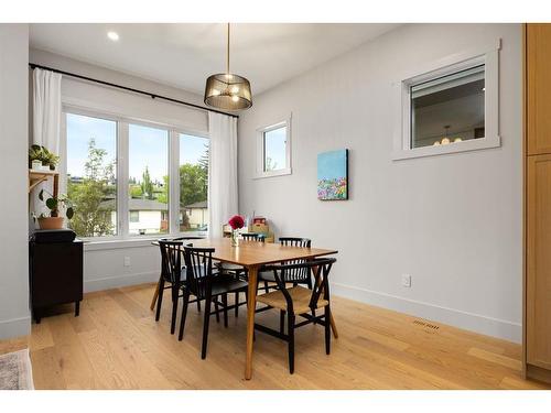 2631 5 Avenue Nw, Calgary, AB - Indoor Photo Showing Dining Room