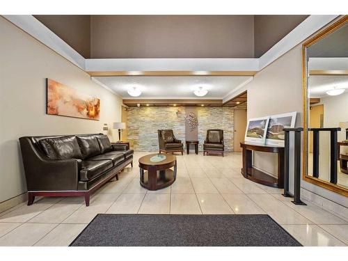 514-300 Meredith Road Ne, Calgary, AB - Indoor With Fireplace