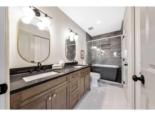 280 Point Mckay Terrace Nw, Calgary, AB - Indoor Photo Showing Bathroom