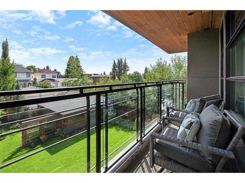 2203 29 Avenue Sw, Calgary, AB - Outdoor With Balcony With Exterior