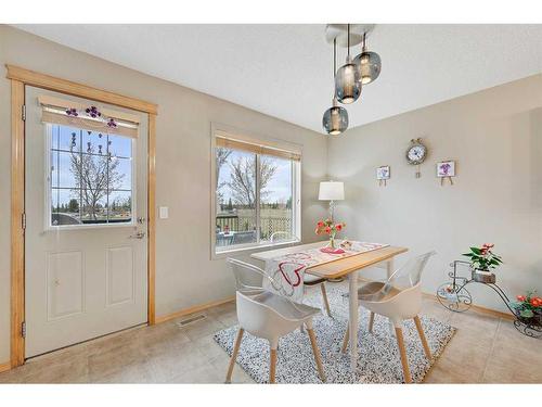 78 Bridlecrest Boulevard Sw, Calgary, AB - Indoor Photo Showing Dining Room