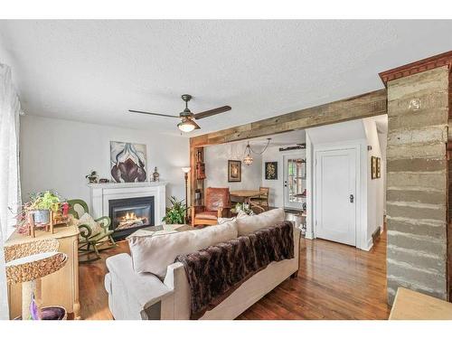 2014 Westmount Road Nw, Calgary, AB - Indoor With Fireplace