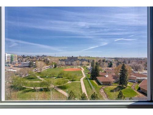 716-46 9 Street Ne, Calgary, AB - Outdoor With View