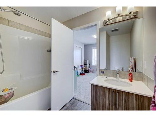 203-325 Redstone Walk Ne, Calgary, AB - Indoor Photo Showing Bathroom