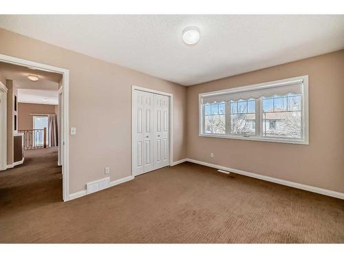 362 Inverness Park Se, Calgary, AB - Indoor Photo Showing Other Room