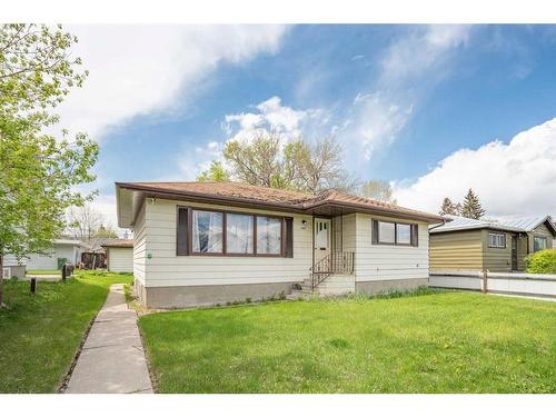 1501,1507,1511,1515 35 Street Se, Calgary, AB - Outdoor