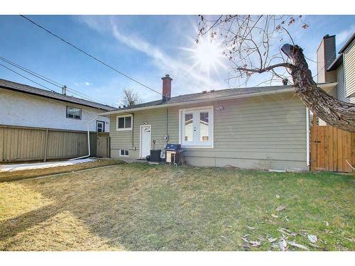 2412 31 Street Sw, Calgary, AB - Outdoor With Exterior