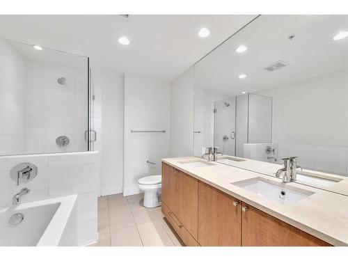 506-1118 12 Avenue Sw, Calgary, AB - Indoor Photo Showing Bathroom