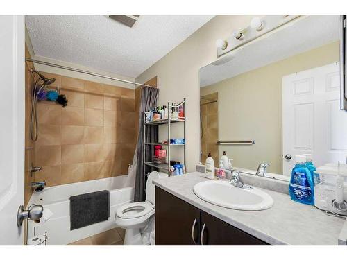 1103-325 3 Street Se, Calgary, AB - Indoor Photo Showing Bathroom