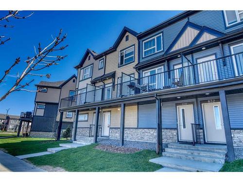 828 Belmont Drive Sw, Calgary, AB - Outdoor With Balcony