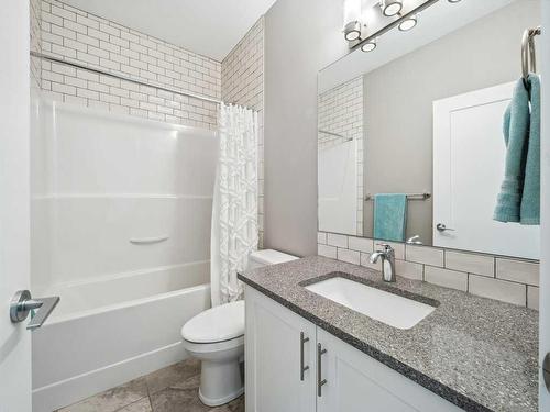 4627 82 Street Nw, Calgary, AB - Indoor Photo Showing Bathroom