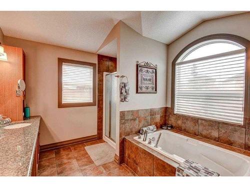 182 Evanspark Circle Nw, Calgary, AB - Indoor Photo Showing Bathroom