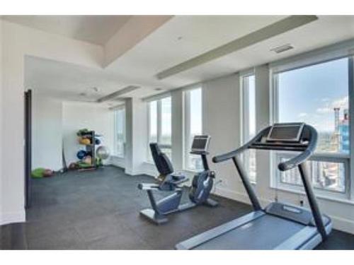 2806-901 10 Avenue Sw, Calgary, AB - Indoor Photo Showing Gym Room