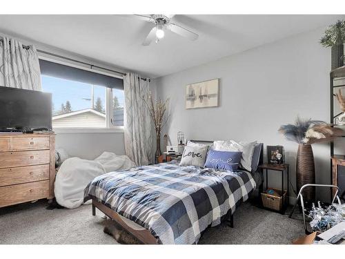 4730 49 Street, Olds, AB - Indoor Photo Showing Bedroom