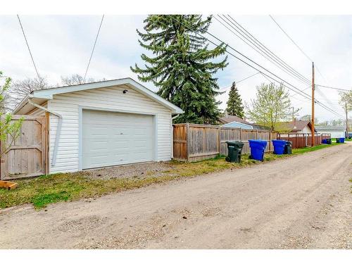 4730 49 Street, Olds, AB - Outdoor