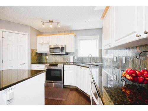 949 Panorama Hills Drive Nw, Calgary, AB - Indoor Photo Showing Kitchen