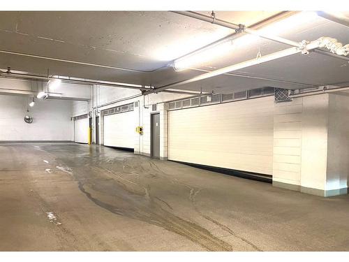 3201-930 16 Avenue Sw, Calgary, AB - Indoor Photo Showing Garage