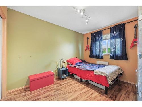 167 Panorama Hills Way Nw, Calgary, AB - Indoor Photo Showing Bedroom