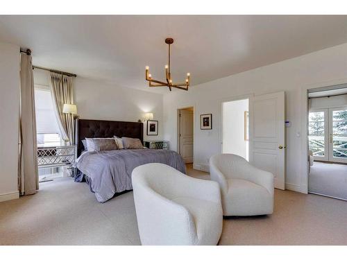 4012 1A Street Sw, Calgary, AB - Indoor Photo Showing Bedroom