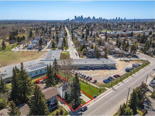 3304 24 Street Nw, Calgary, AB - Outdoor With View