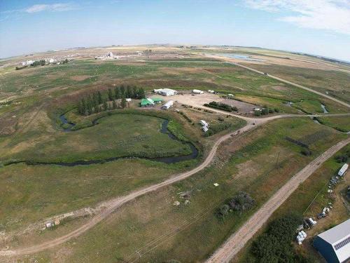 253058 Highway 817, Rural Wheatland County, AB 