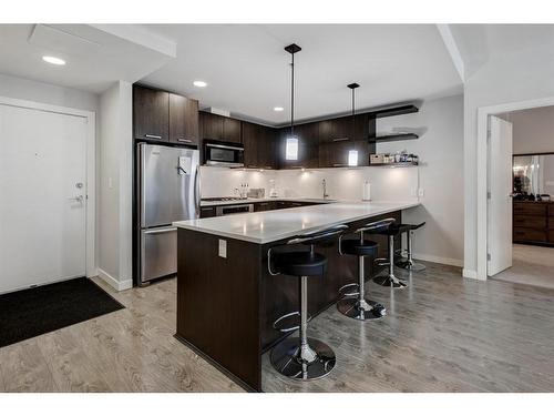 134-721 4 Street Ne, Calgary, AB - Indoor Photo Showing Kitchen With Stainless Steel Kitchen With Upgraded Kitchen