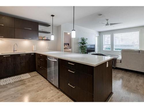 134-721 4 Street Ne, Calgary, AB - Indoor Photo Showing Kitchen With Upgraded Kitchen