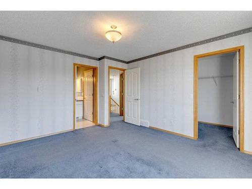 92 Mt Aberdeen Circle Se, Calgary, AB - Indoor Photo Showing Other Room