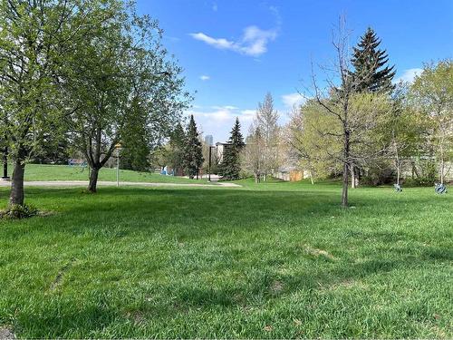 2-2415 14A Street Sw, Calgary, AB - Outdoor With View