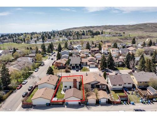 7 Bermondsey Place Nw, Calgary, AB - Outdoor With View