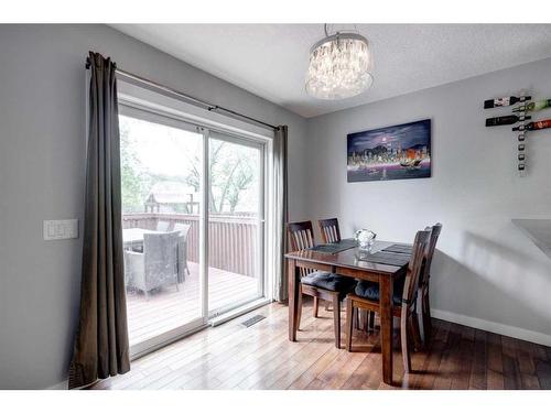 70 Riverwood Crescent Se, Calgary, AB - Indoor Photo Showing Dining Room