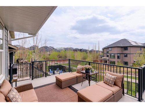 38 Aspen Dale Court Sw, Calgary, AB - Outdoor With Exterior