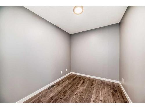 212 Stonemere Place, Chestermere, AB - Indoor Photo Showing Other Room