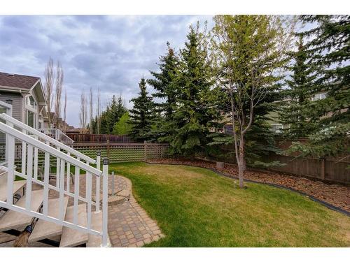 39 West Jensen Place Sw, Calgary, AB - Outdoor