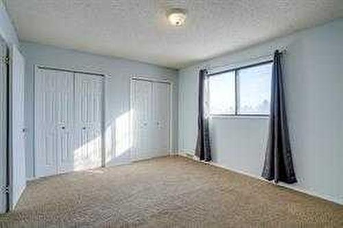 59 Whitehaven Road Ne, Calgary, AB - Indoor Photo Showing Other Room