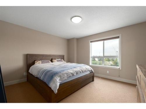 103 Kincora Heath Nw, Calgary, AB - Indoor Photo Showing Bedroom
