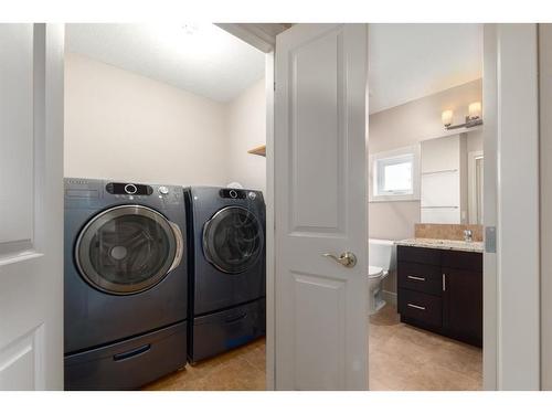 103 Kincora Heath Nw, Calgary, AB - Indoor Photo Showing Laundry Room