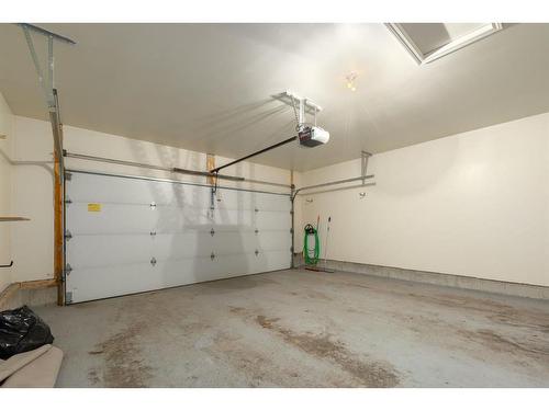 103 Kincora Heath Nw, Calgary, AB - Indoor Photo Showing Garage
