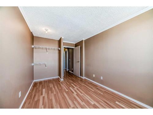1413-4944 Dalton Drive Nw, Calgary, AB - Indoor Photo Showing Other Room