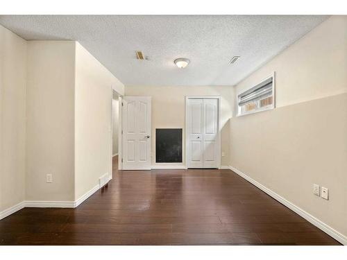112 Harrison Court, Crossfield, AB - Indoor Photo Showing Other Room