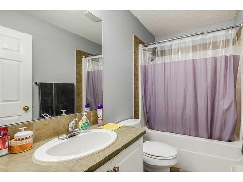 19 Saddlemont Way Ne, Calgary, AB - Indoor Photo Showing Bathroom