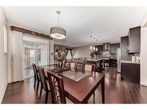 151 Everbrook Drive Sw, Calgary, AB - Indoor Photo Showing Dining Room